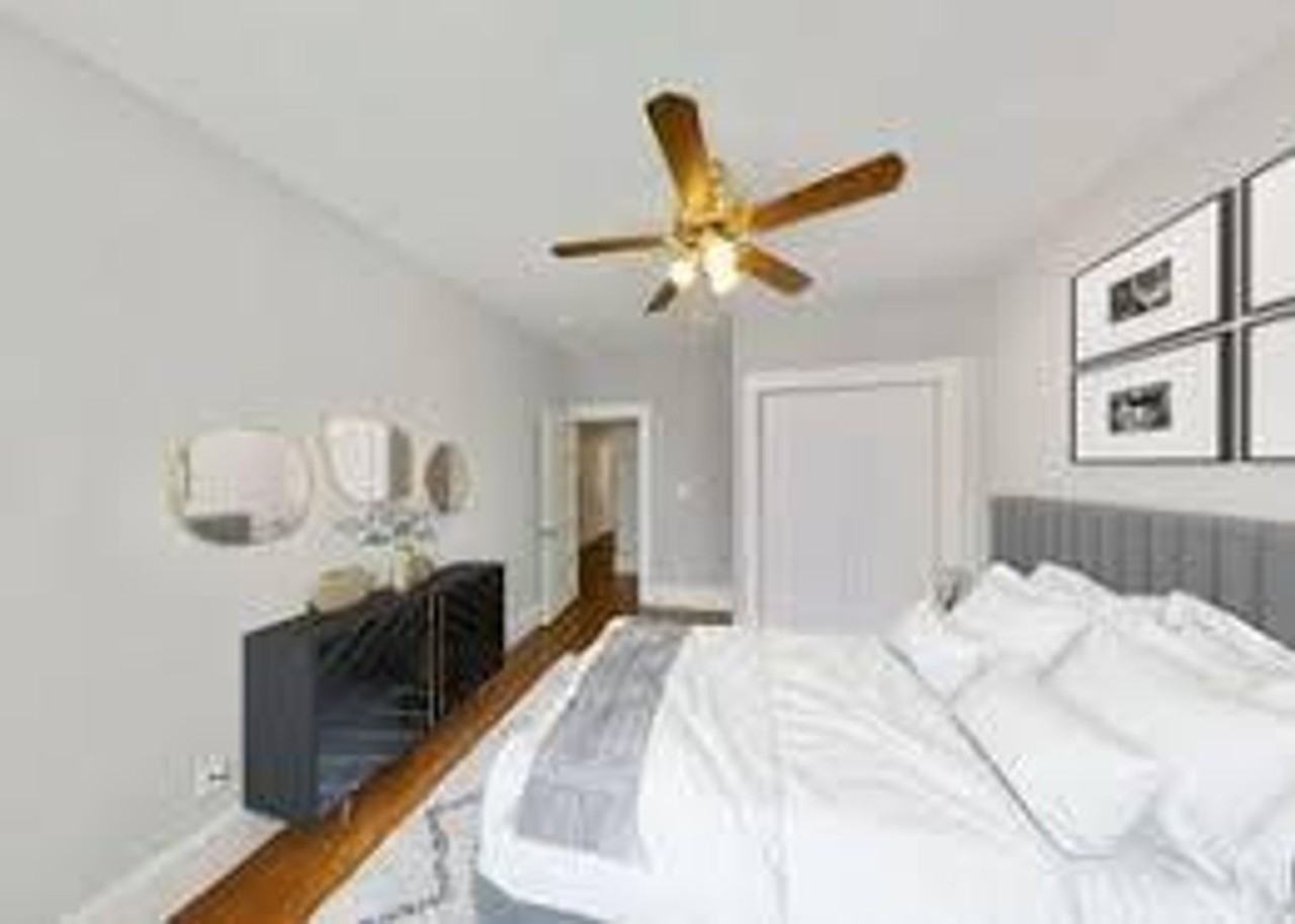 735 Parker St - Photo 4 of 10