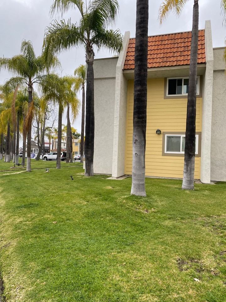 Spacious 2 bedroom, 1 bath Apartments — Your New Home in the Heart of El Cajon - Photo 3 of 41