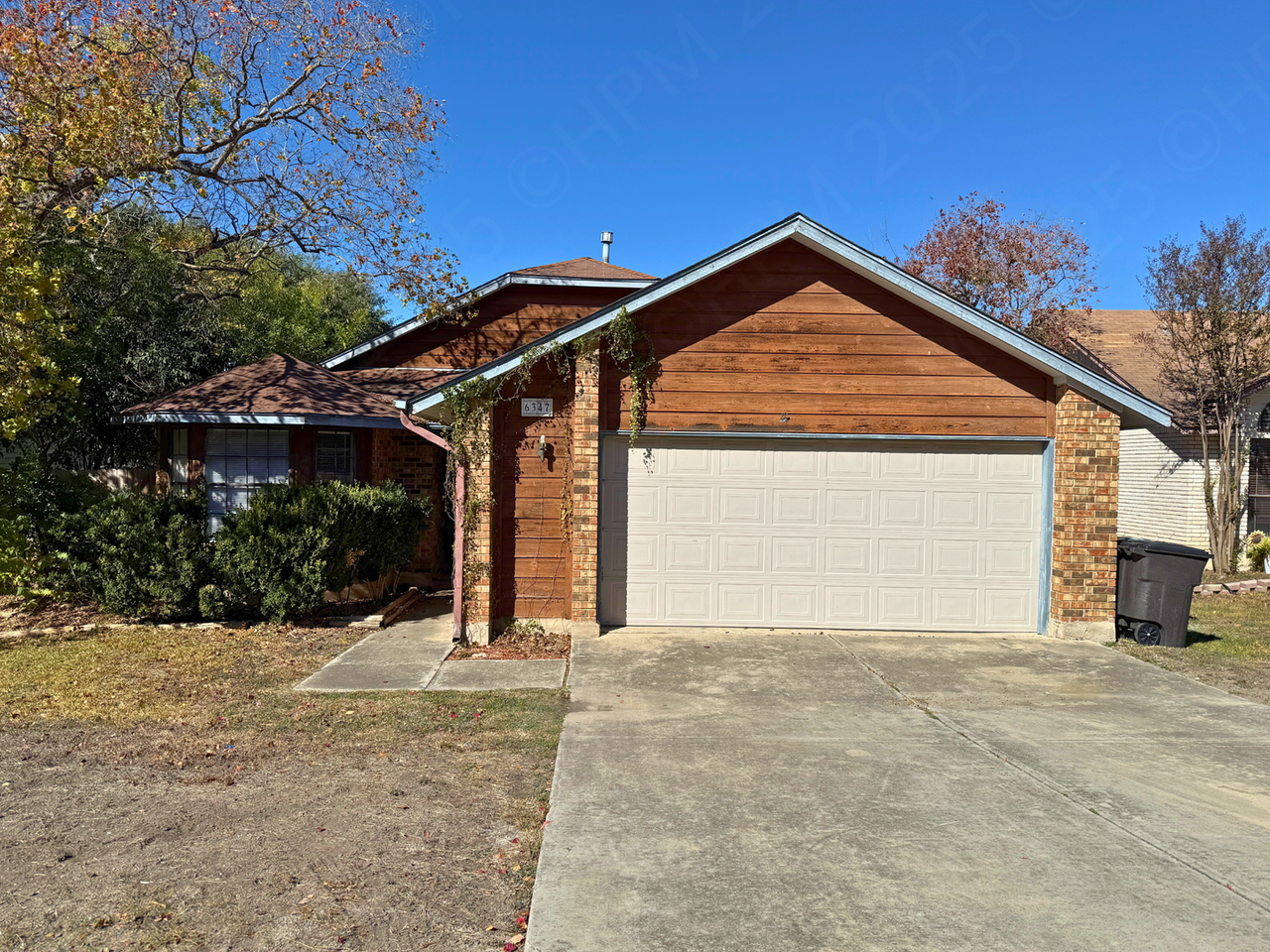 6347 Scrub Jay - Photo 2 of 20