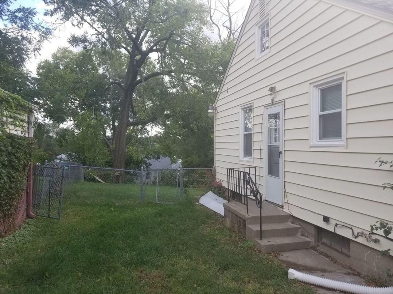 4327 Larimore Avenue - Photo 5 of 27