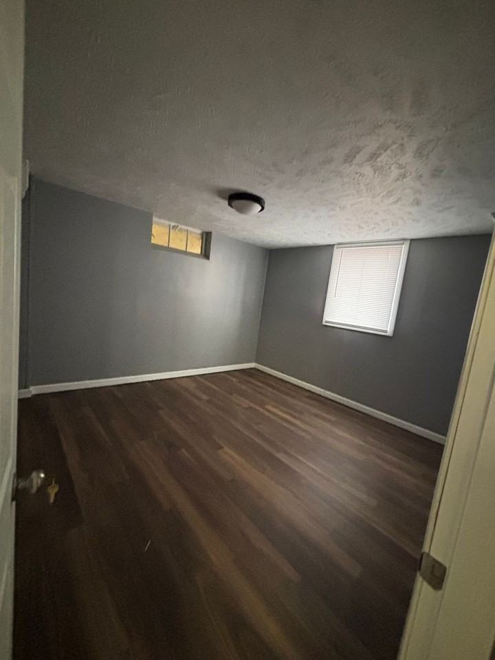 4327 Larimore Avenue - Photo 6 of 27