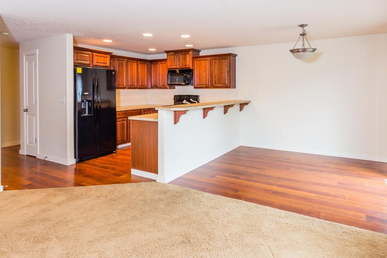 5517 Northeast 71st Avenue