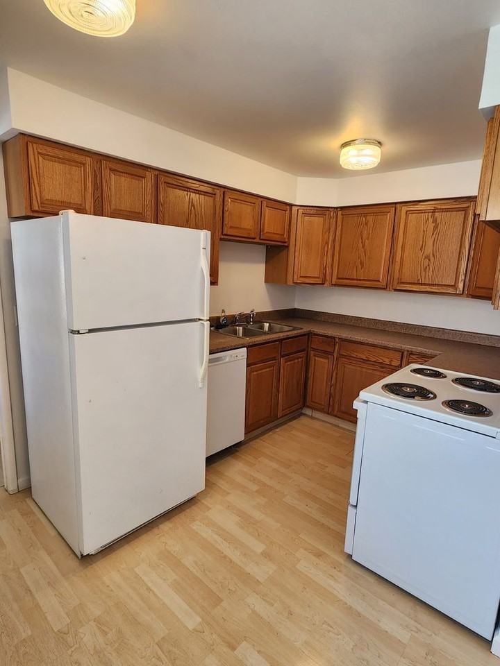 3105 West Radcliff Drive - Photo 4 of 19