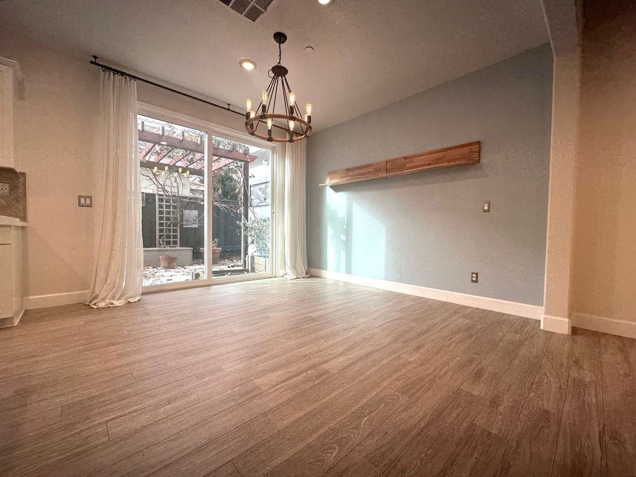 2205 Salice Way - Photo 7 of 32