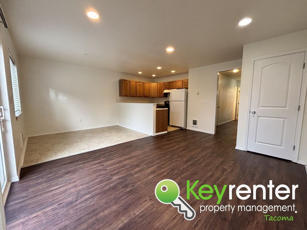 4711 South Puget Sound Avenue #B - Photo 3 of 20