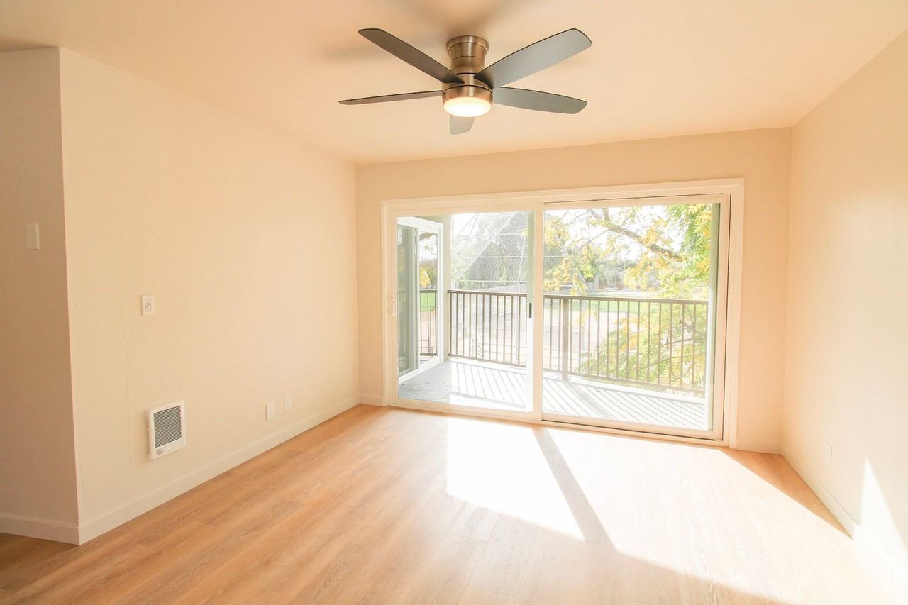 1247 Murray Street #4 - Photo 7 of 14