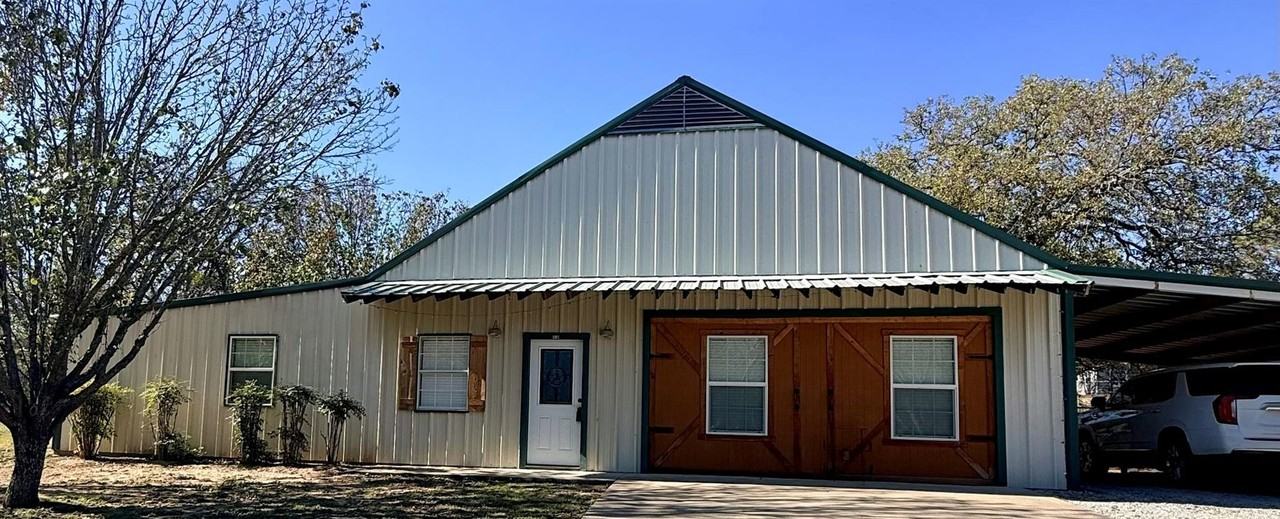 910 East 3rd Street - Photo 3 of 24