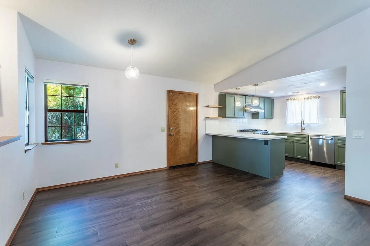 1756 Mary Lake Drive - Photo 3 of 14