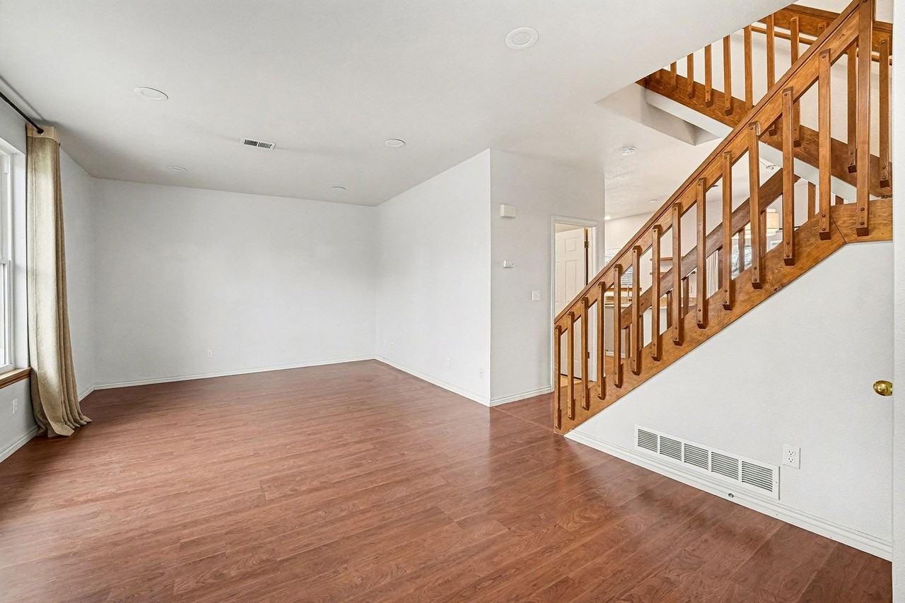 5267 Estes Cir - Photo 6 of 24