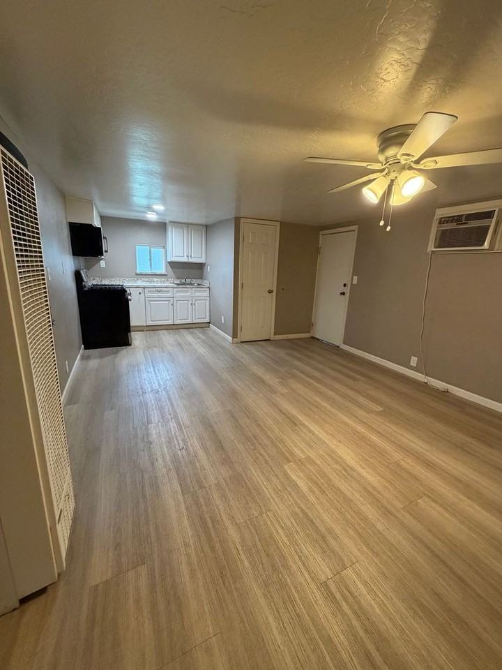 834 South Spruce Road - Photo 5 of 9