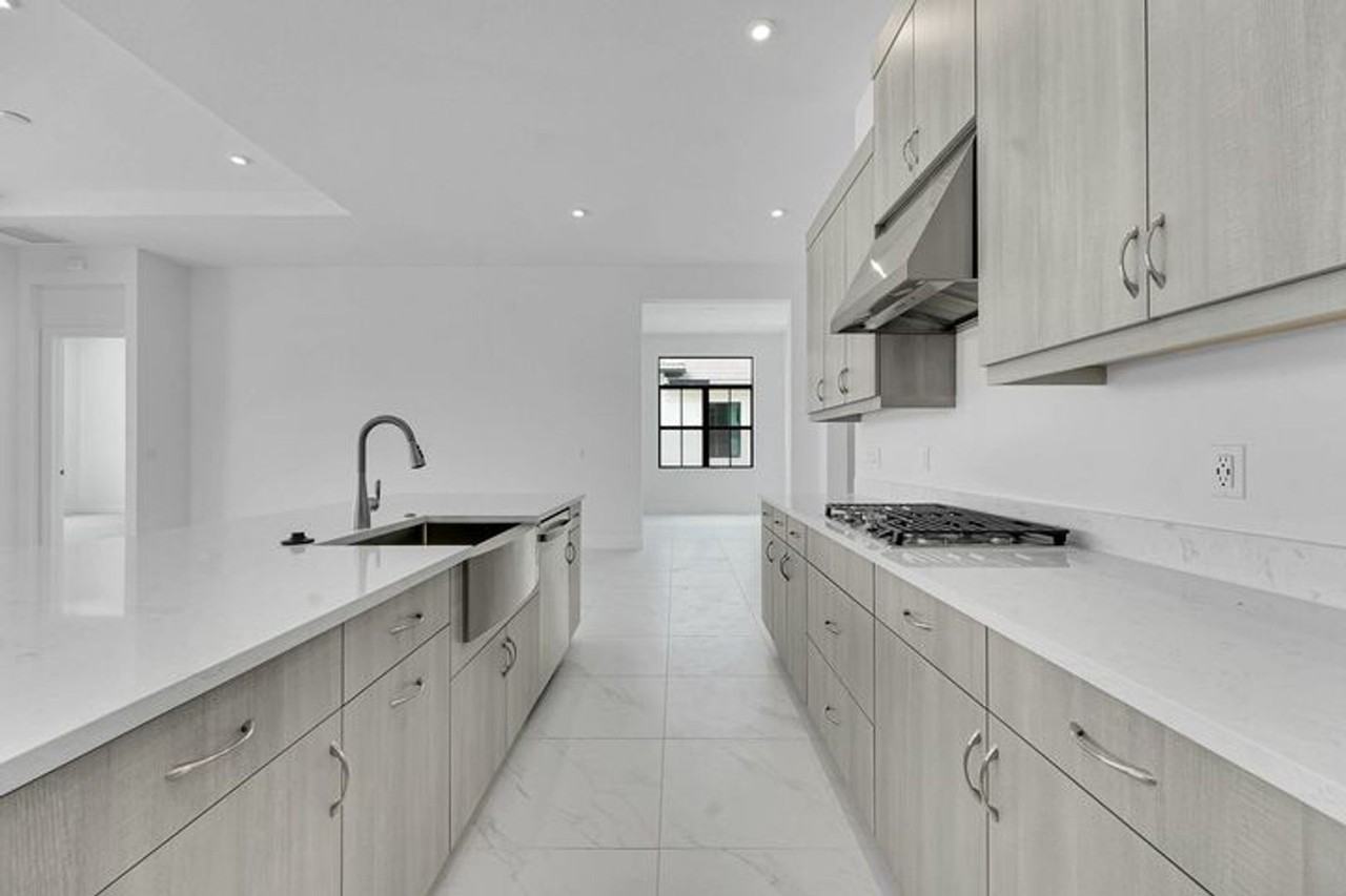 13920 Vivant Dr - Photo 7 of 22