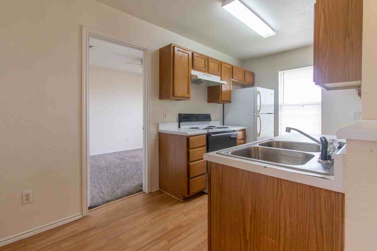 5710 5710 - Photo 6 of 23