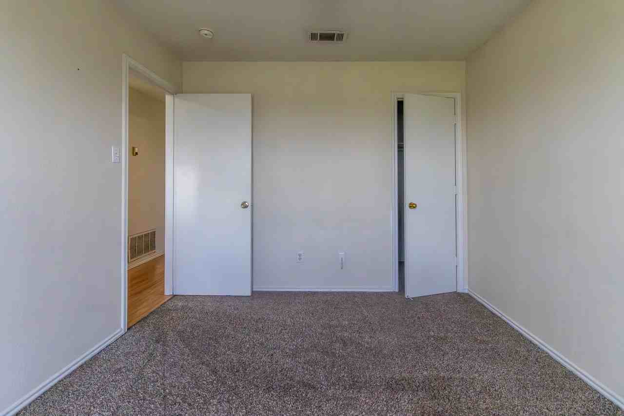 5710 5710 - Photo 3 of 23