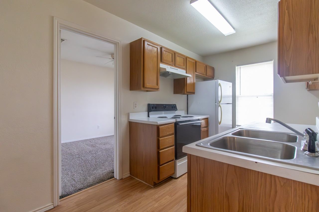 5710 5710 - Photo 3 of 23