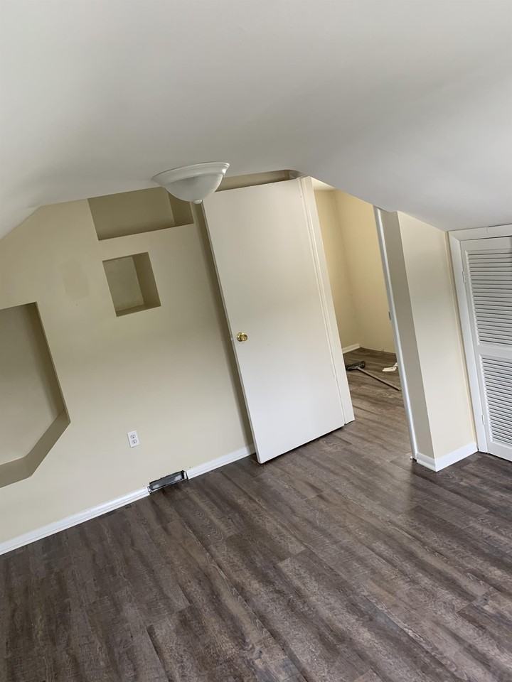 555 New Alexandria Rd #1 - Photo 2 of 14