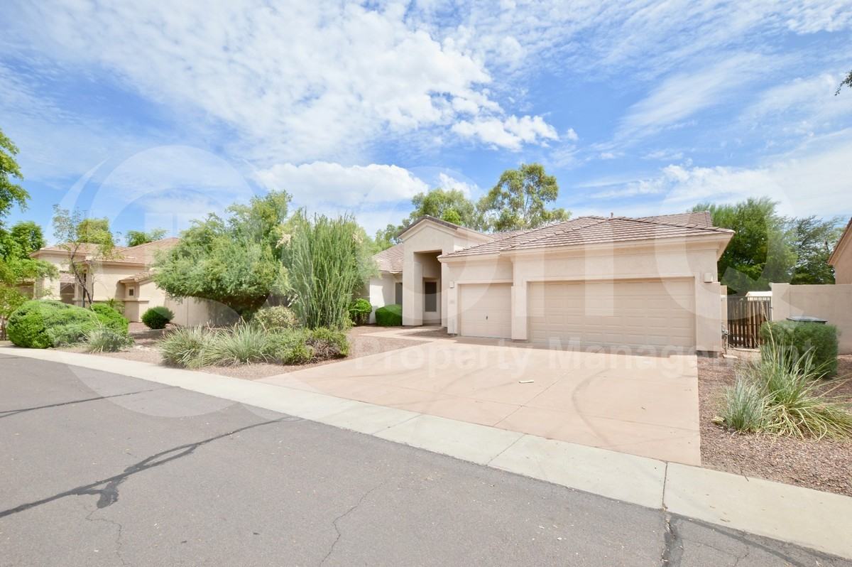 1601 South Karen Drive - Photo 2 of 28