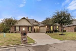 featured image of 19 North Shore Circle