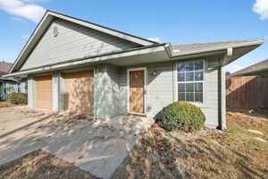 featured image of 1021 Rice Street #101