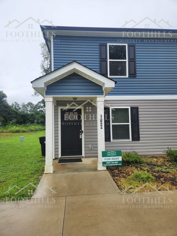 102 David St #A - Photo 2 of 13