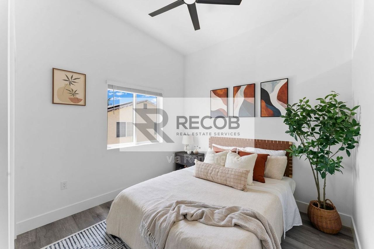 2722 Nye St #5 - Photo 7 of 18