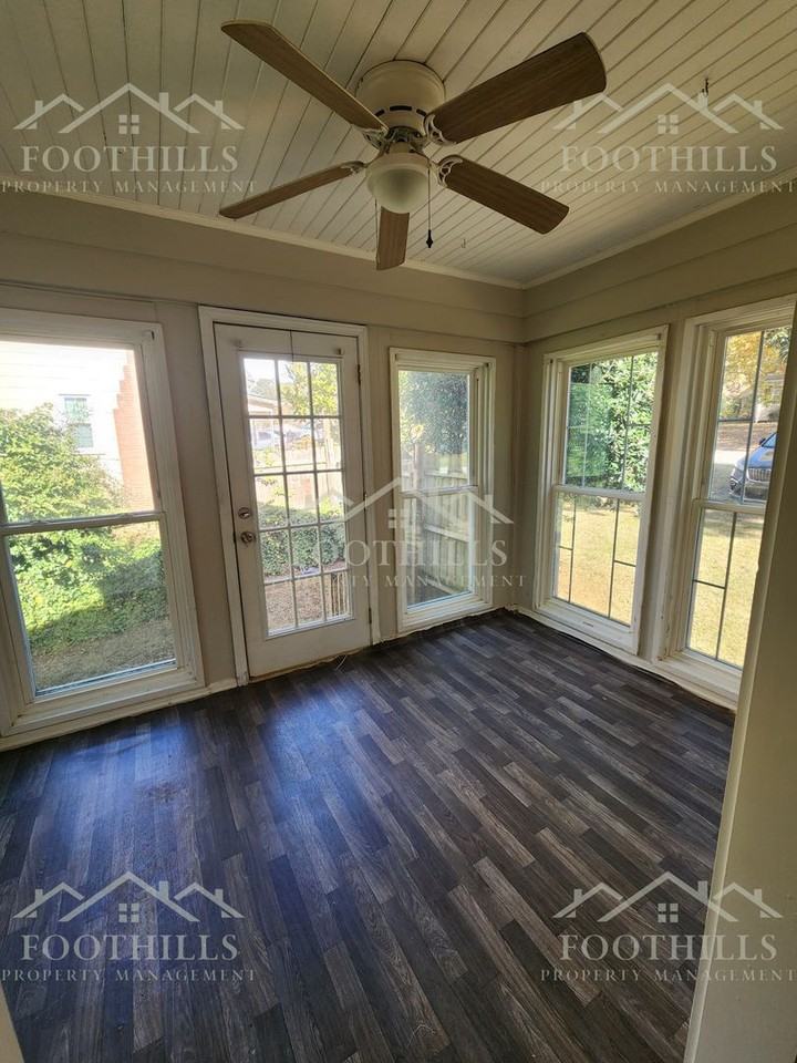 1917 Inman Dr - Photo 2 of 18