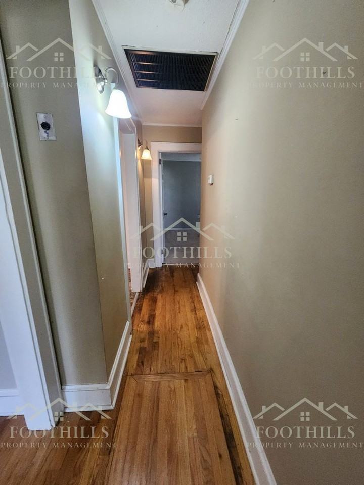 1917 Inman Dr - Photo 6 of 18