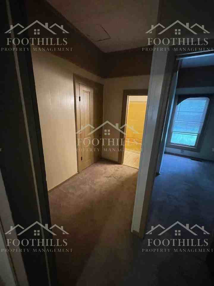 209 Farmer St - Photo 6 of 16