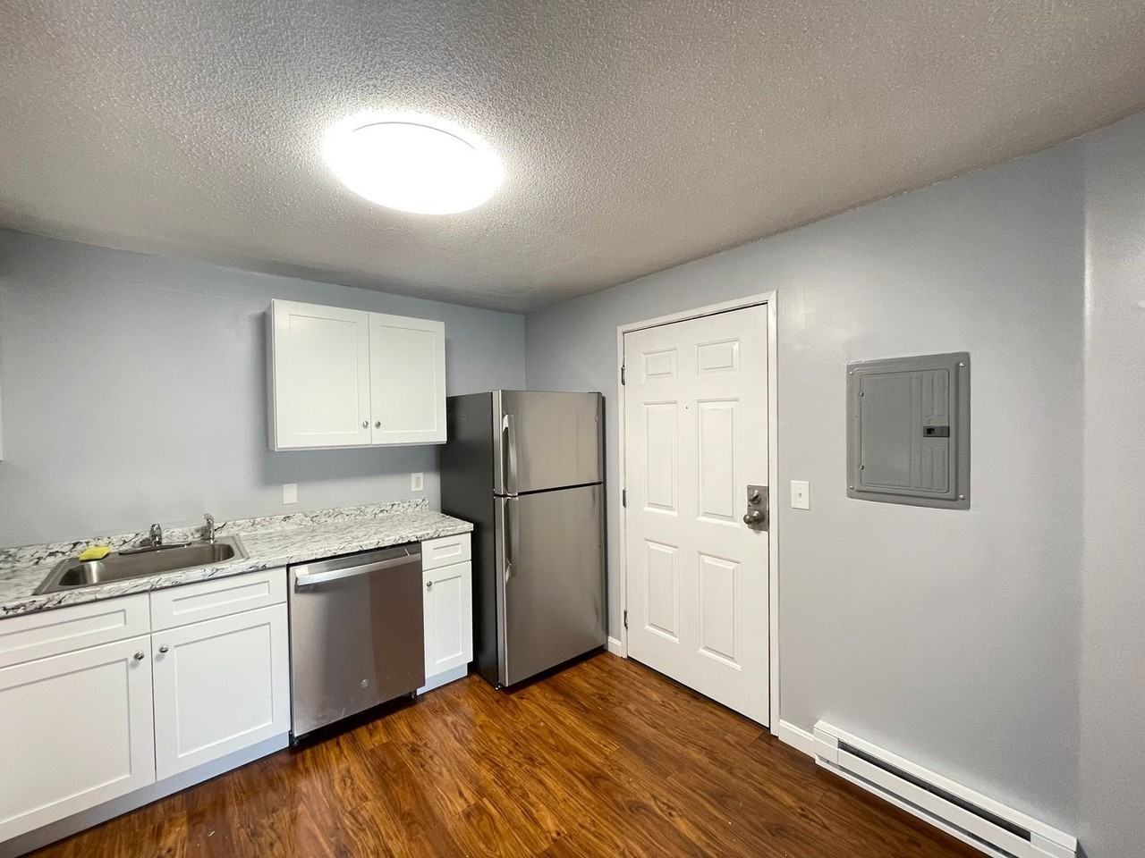 179 Loudon Rd #8 - Photo 3 of 17