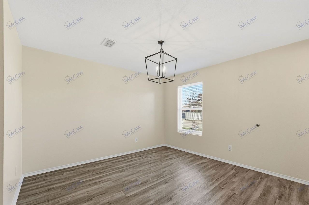 2543 Barksdale Dr - Photo 7 of 22