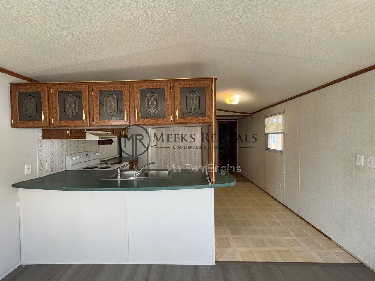 44 Julie Kate Street - Photo 4 of 11