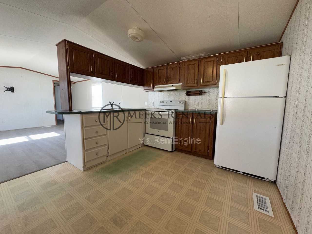 44 Julie Kate Street - Photo 6 of 11