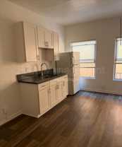 111 S Manhattan Pl - Photo 1 of 1