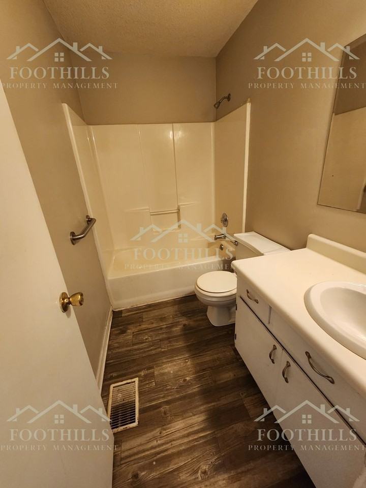 108 Woodland Dr #F - Photo 4 of 13