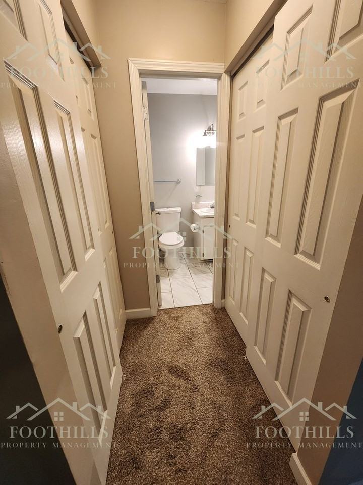 613 North Pointe Creek - Photo 7 of 13