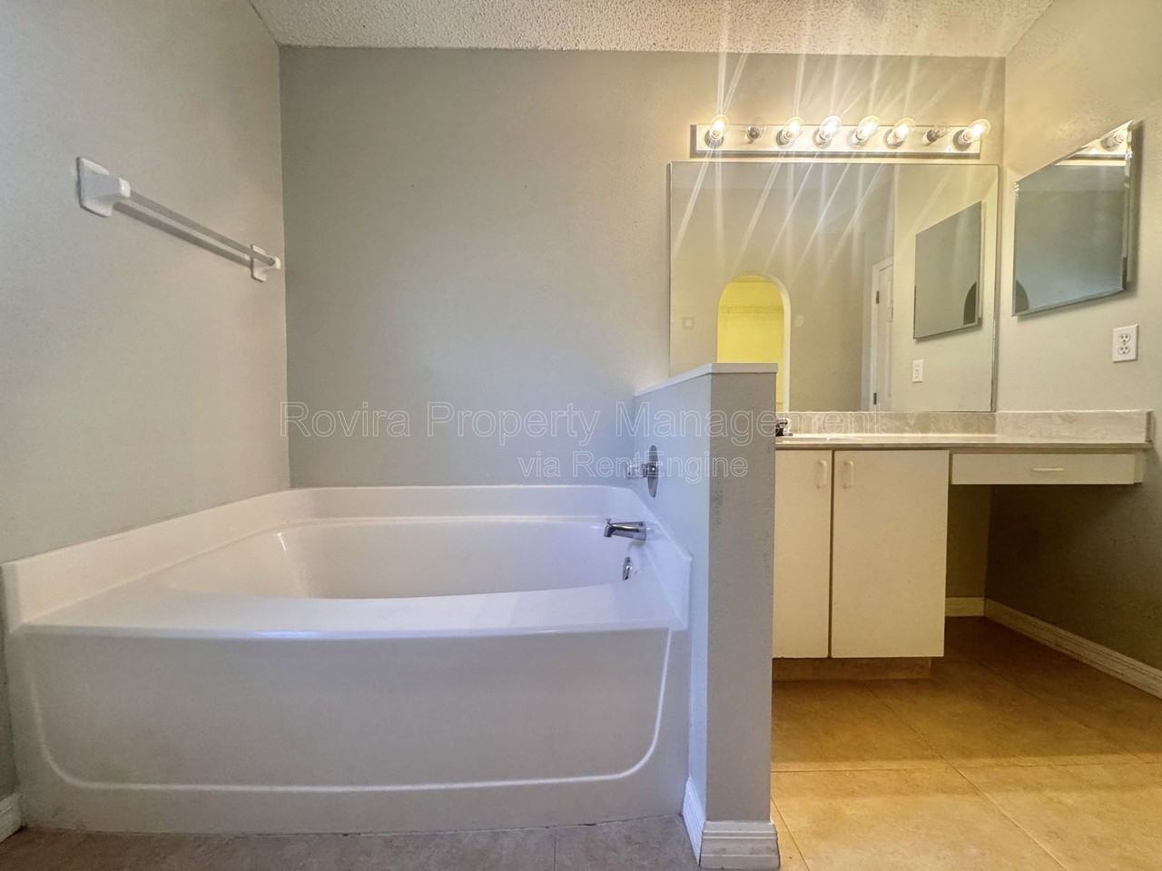 116 Barrington Drive - Photo 6 of 18