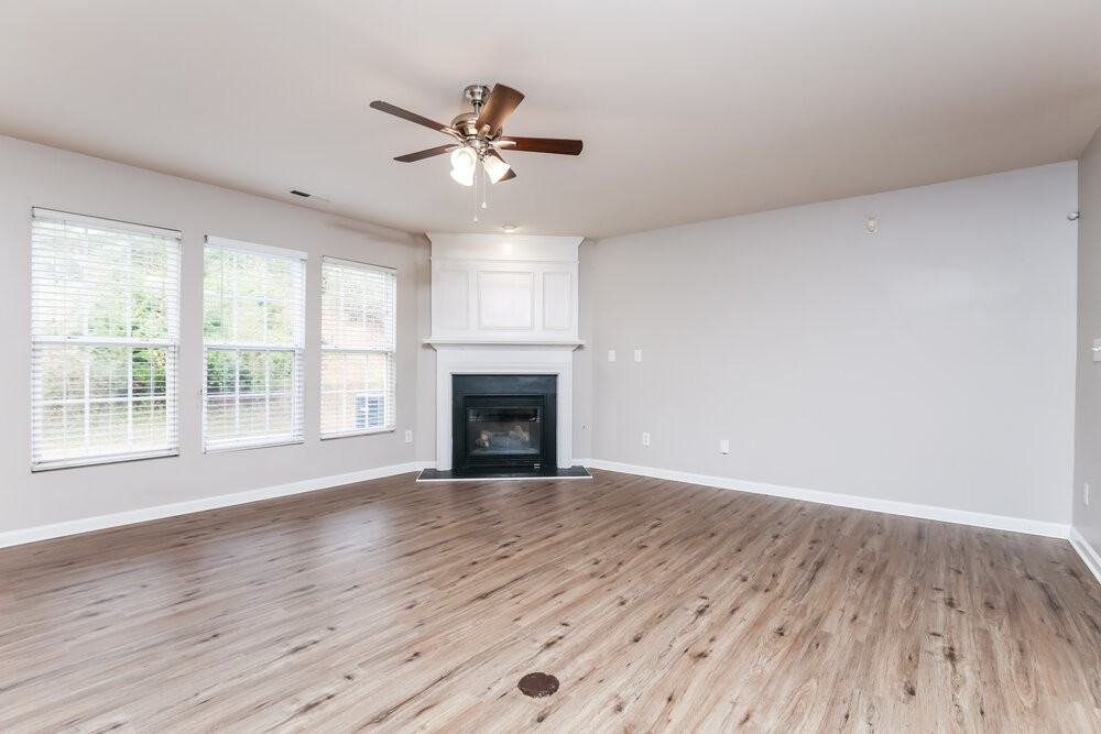 2043 Swimming Hole Cir - Photo 4 of 17