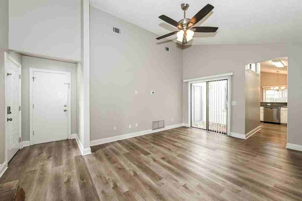 8563 Goldeneye Ln - Photo 3 of 16