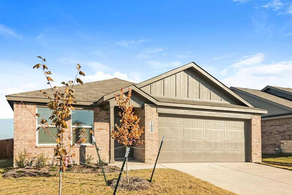 1809 Javelina St - Photo 3 of 16