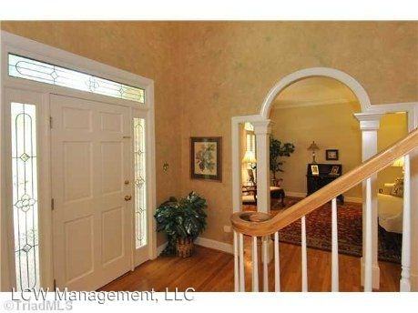 1045 Fallbrook Ln - Photo 2 of 16