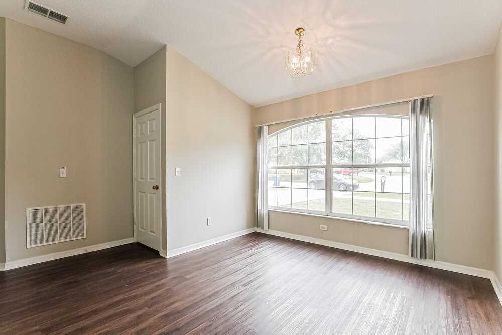 640 Tranquility St - Photo 4 of 16