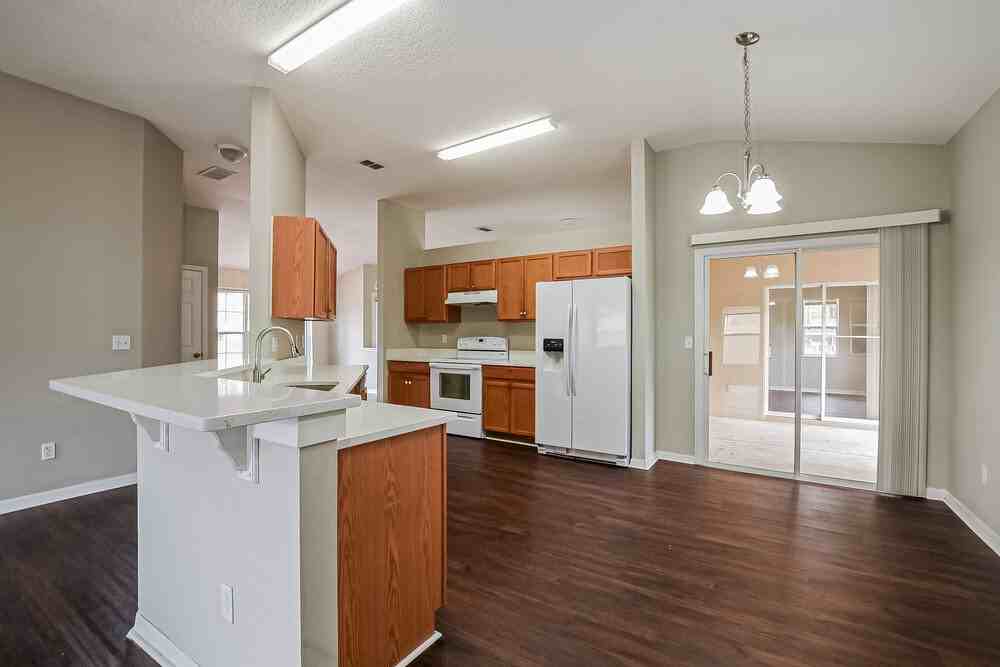 640 Tranquility St - Photo 6 of 16