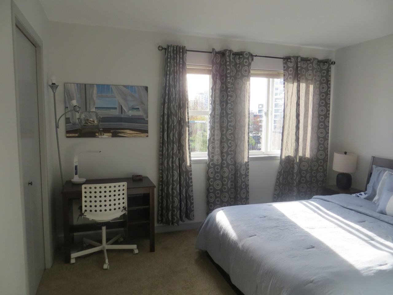 827 North Park Street - Photo 4 of 12