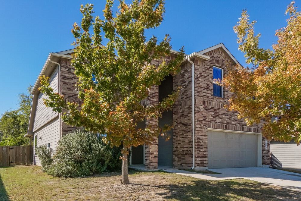 1338 Ace Ranch Street - Photo 4 of 17