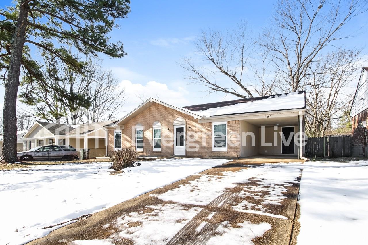 5267 Broken Oak Dr - Photo 3 of 16