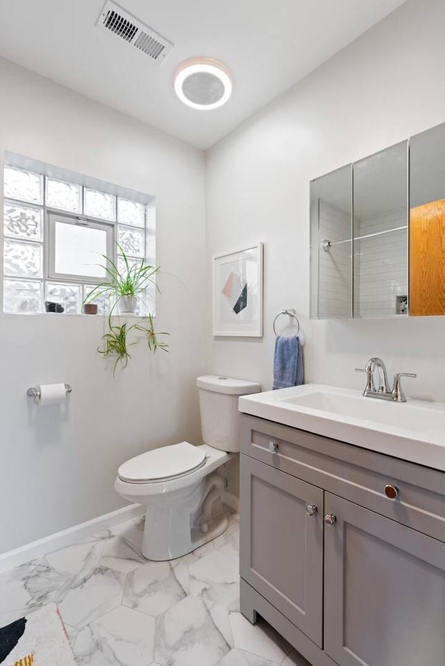 2815 N Avers Ave #2 - Photo 5 of 16