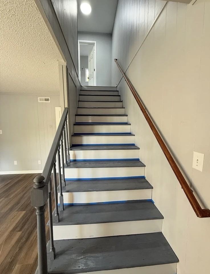 74 74 Halifax Dr #6 - Photo 5 of 9