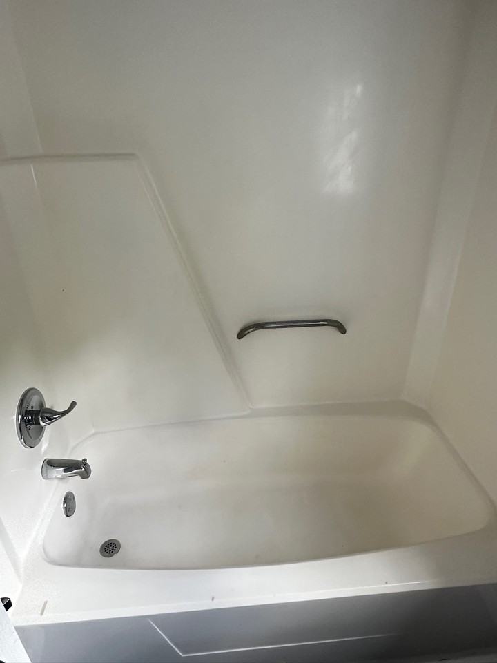 74 74 Halifax Dr #6 - Photo 6 of 9