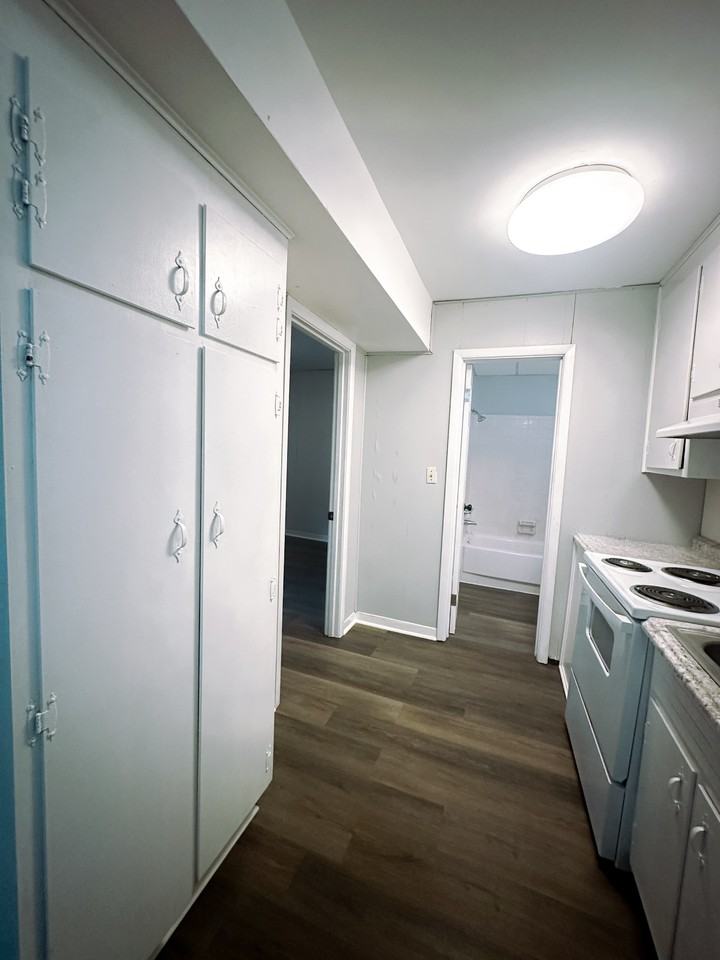 1300 Spruce St #1 - Photo 2 of 9