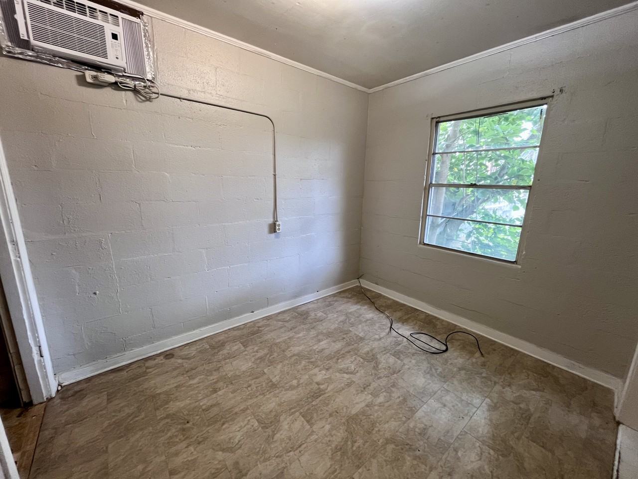 809 2nd Ave N - Photo 7 of 9