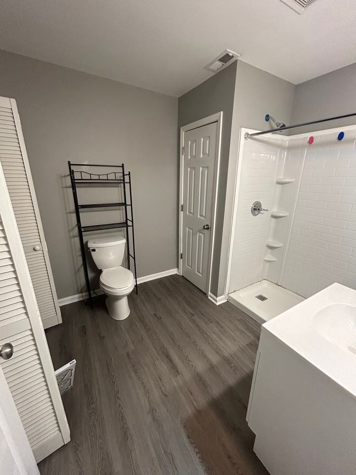 3960 Craig Avenue - Photo 4 of 10